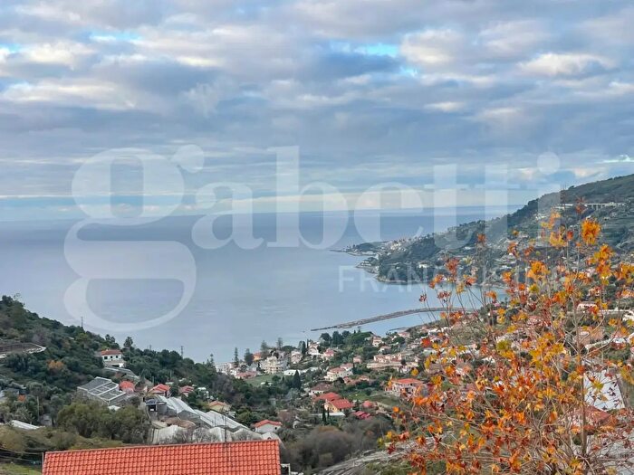 Casa con 5 locali in vendita in Via Rambaldi, Sanremo