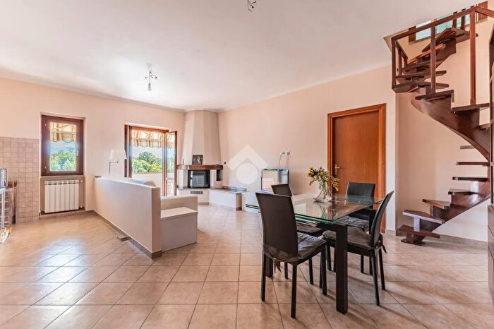 Appartamento quadrilocale in vendita in Via Giuseppe Impastato, Sutri