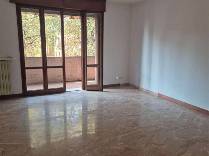 Appartamento con 5 locali in affitto in Buon Pastore Parco Amendola, Modena