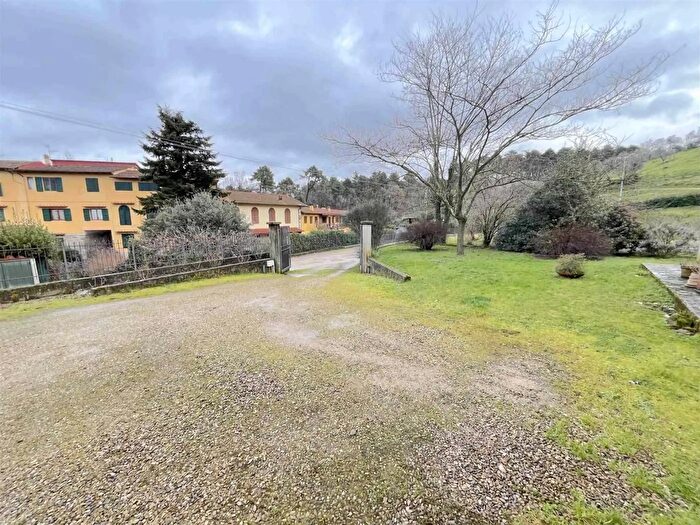 Casa con 5 locali in vendita in Via San Builla Pelago, Pelago