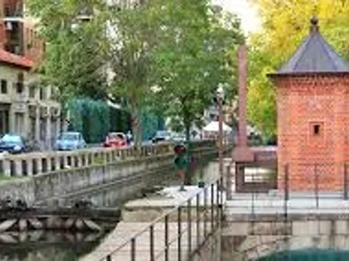 Appartamento bilocale in affitto in Alzaia Naviglio Pavese, Milano