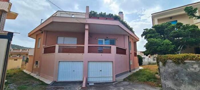 Casa quadrilocale in vendita in Lungomare Agnone Bagni, Augusta