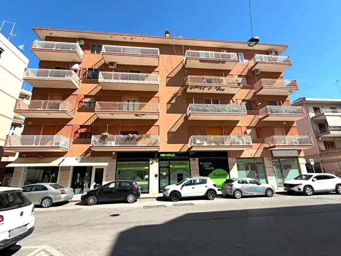 Appartamento quadrilocale in vendita in Via Senatore Avvocato Eduardo di Giovanni, Siracusa