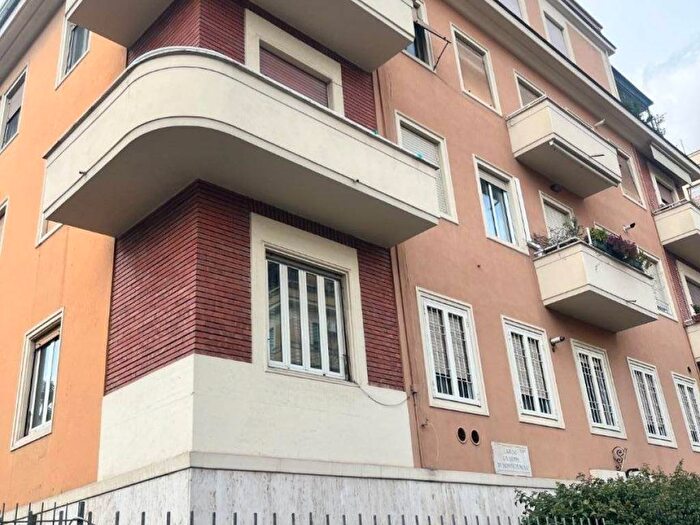 Appartamento bilocale in affitto in Via Cipro, Cipro, Roma