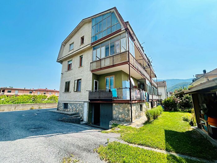 Appartamento quadrilocale in vendita in Via Lepetit, Garessio