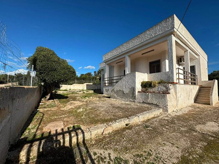 Casa con 5 locali in vendita in Avetrana, Avetrana