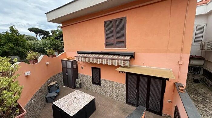 Appartamento quadrilocale in vendita in Viale delle Magnolie Fondi Fondi Mare Mare, Fondi