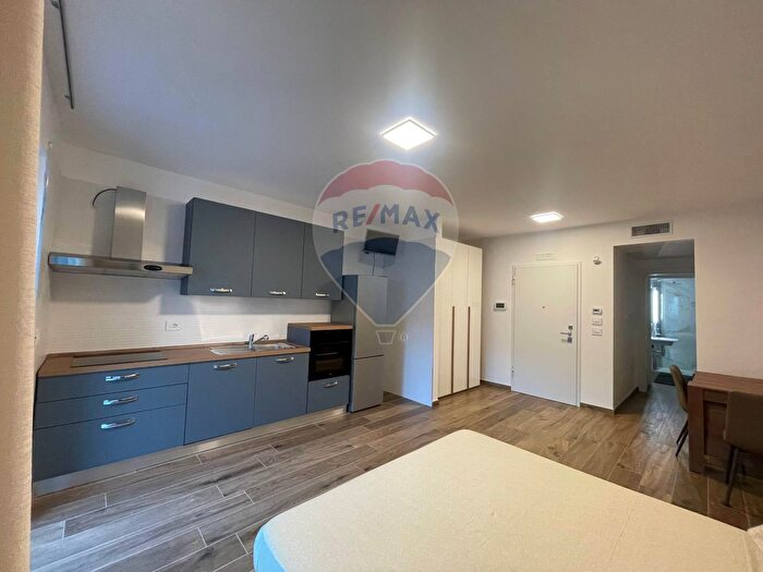 Appartamento monolocale in affitto in Via Giovanni Bovio, Bari