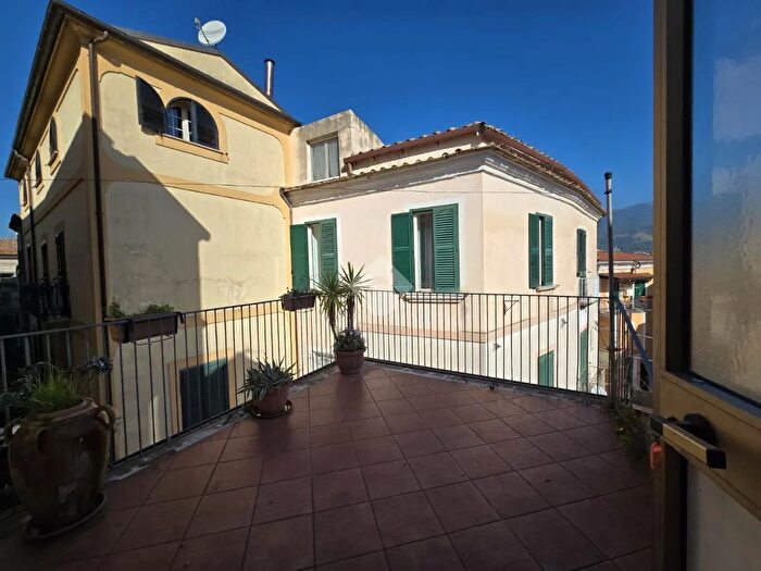 Appartamento con 5 locali in vendita in Via Carbonari, SantAgata De Goti