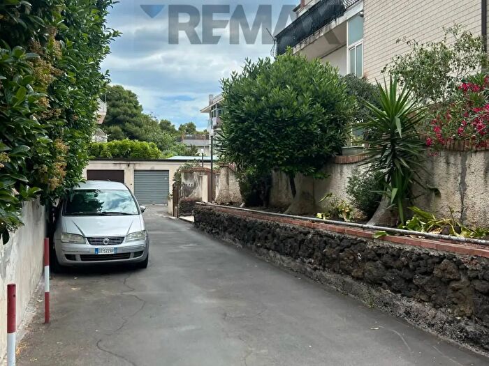 Appartamento quadrilocale in vendita in Via Bufalino, Gravina Di Catania