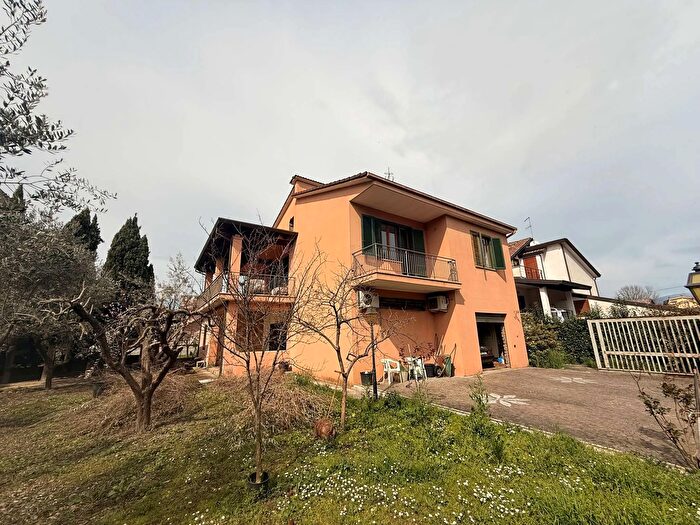 Casa con 5 locali in vendita in Via Emanuele Petri, Frosinone
