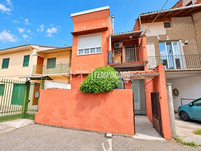 Appartamento trilocale in vendita in Galliate