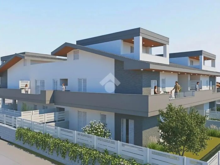 Appartamento con 5 locali in vendita in Via Venezia, Ciampino