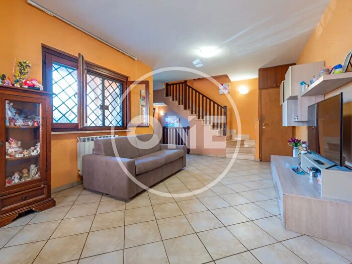 Case in Vendita e in Affitto - 3