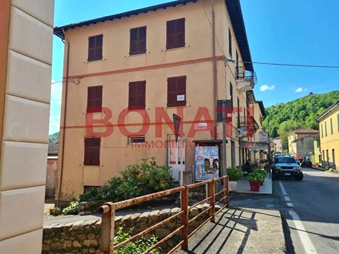 Appartamento trilocale in vendita in Maissana