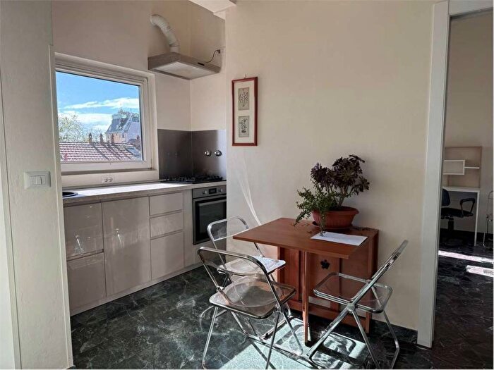 Appartamento quadrilocale in affitto in viale emilio caldara, Porta Romana Medaglie dOro, Milano