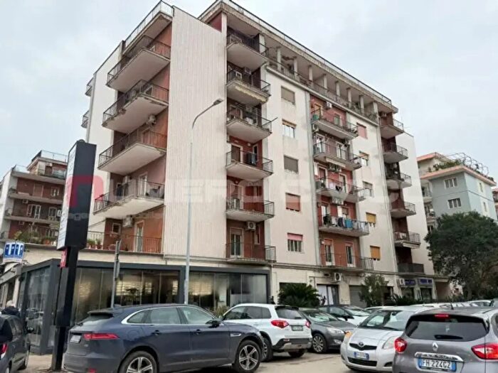 Appartamento trilocale in vendita in Via Molfetta, Foggia