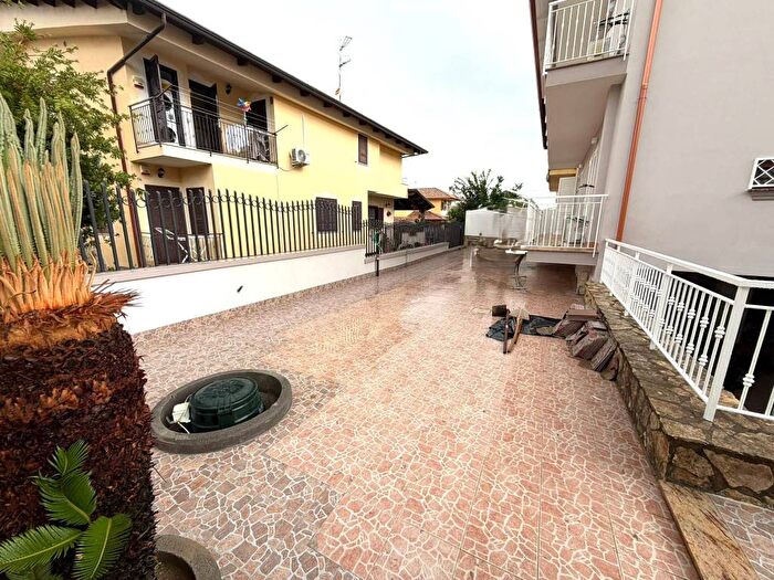 Casa con 5 locali in affitto in Licola Paese, Giugliano in Campania