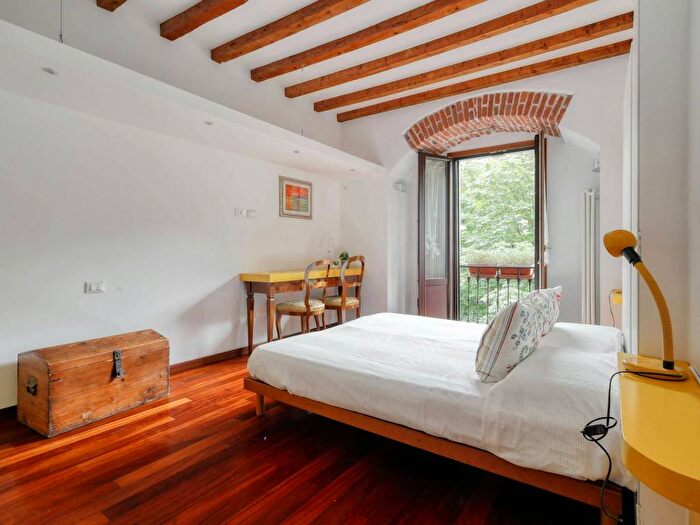 Appartamento trilocale in affitto in Largo La Foppa, Moscova, Milano