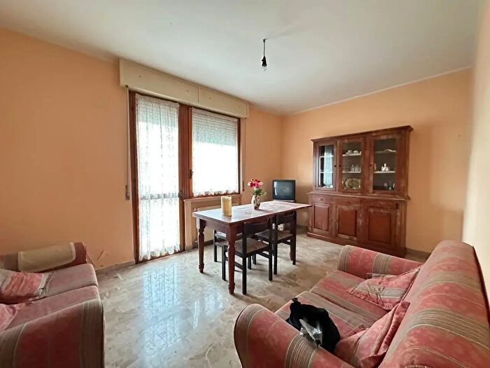 Appartamento trilocale in vendita in Via Isonzo, Fiorenzuola DArda