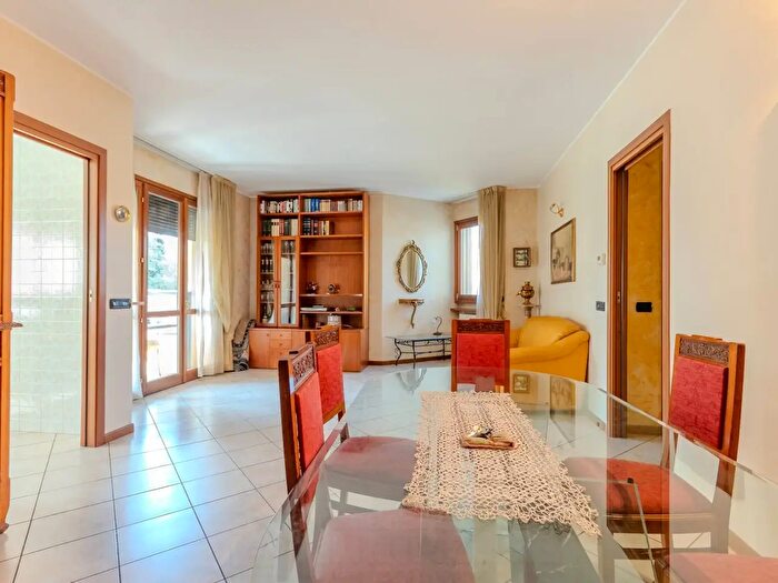 Appartamento trilocale in vendita in Via Murri, Lissone