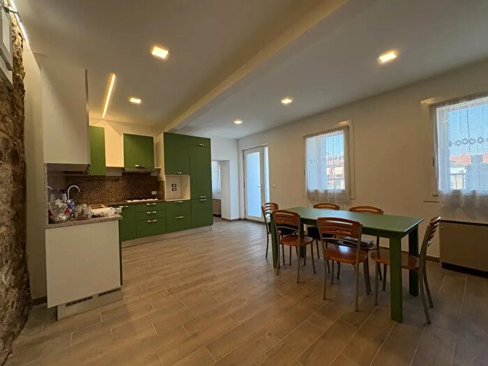 Casa con 6 locali in vendita in Via Bagnara Bassa, Vo