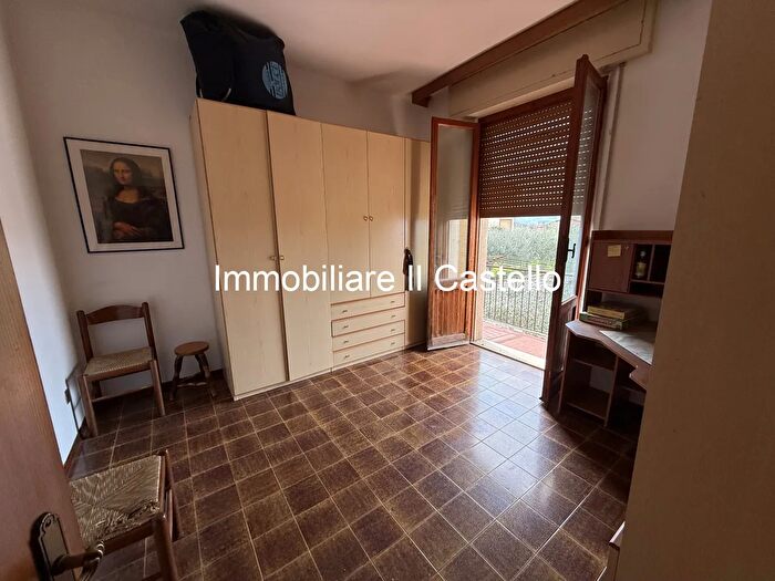 Appartamento con 5 locali in vendita in Viale Roma, Paciano