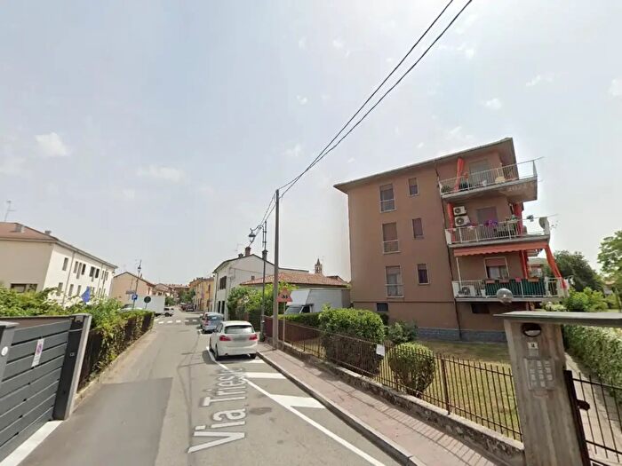 Appartamento trilocale in affitto in Via Mario Calvi, San Martino Siccomario