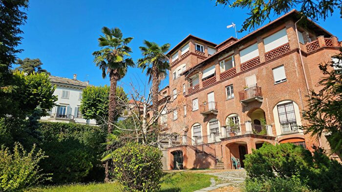 Appartamento con 6 locali in vendita in Via Mogna, Pecetto Torinese