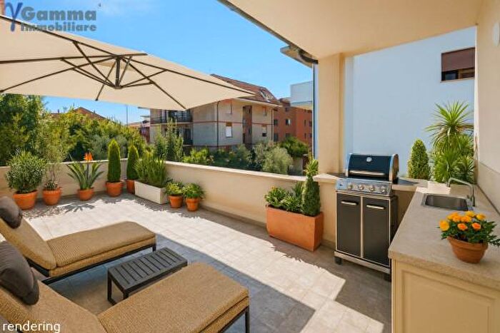 Appartamento quadrilocale in vendita in Via Paolieri, Orbetello