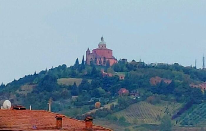 Appartamento quadrilocale in affitto in Via Andrea Costa, Costa, Bologna