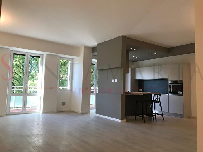 Appartamento trilocale in affitto in Via Laura Ciceri Visconti, Milano