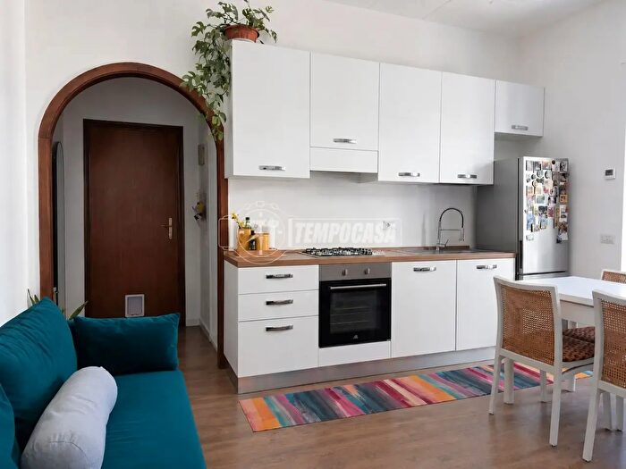 Appartamento bilocale in vendita in Via Magenta, Lomagna