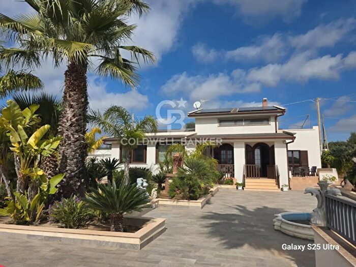 Casa con 9 locali in vendita in Contrada Canalotto Strada Provinciale Snc, Castelvetrano