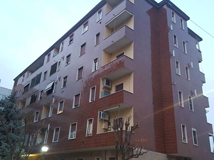 Appartamento trilocale in affitto in Via Ferdinando Magellano, Corsico