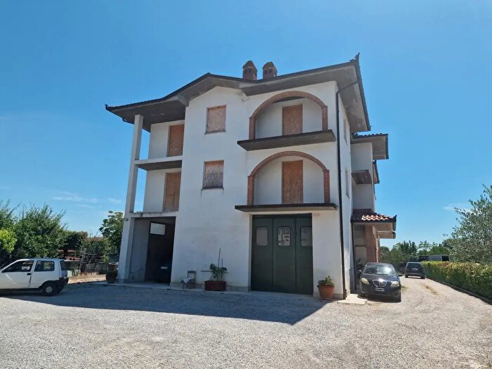 Appartamento quadrilocale in vendita in Torrita Di Siena