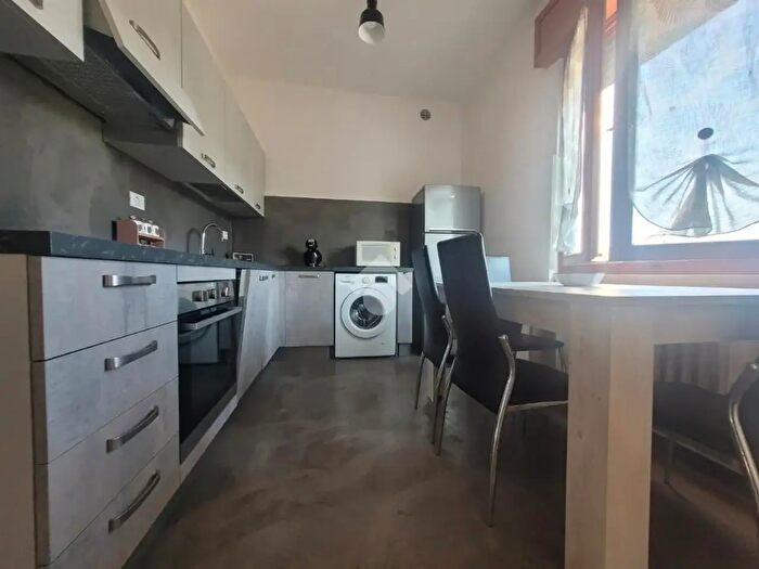 Appartamento quadrilocale in affitto in Via di Teodolinda, Verona