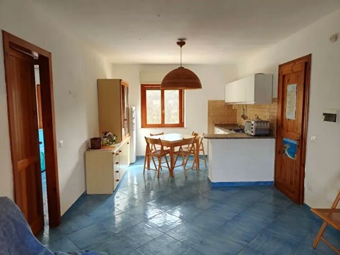 Appartamento trilocale in vendita in Via Torino, Castelsardo