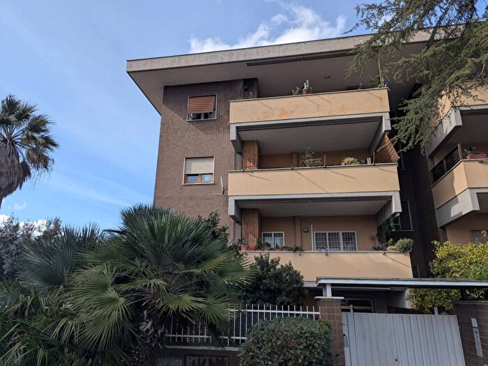 Appartamento bilocale in affitto in Via di Bravetta, Pisana Bravetta, Roma