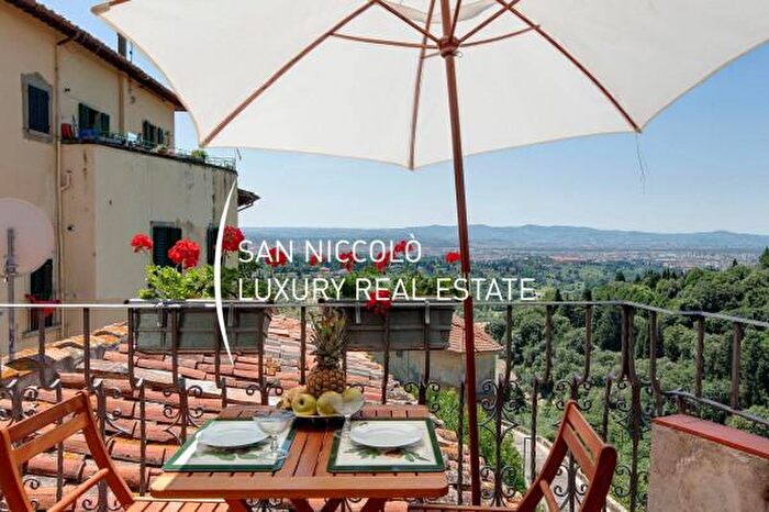 Appartamento trilocale in vendita in Firenze