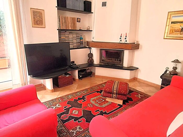 Appartamento con 6 locali in vendita in Genova