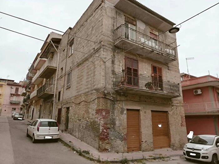 Appartamento trilocale in vendita in Licata
