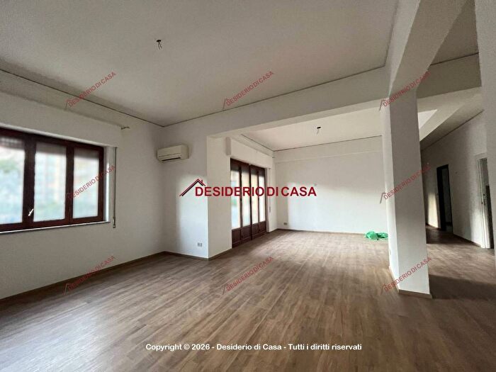 Appartamento trilocale in affitto in Viale Alcide De Gasperi, Strasburgo Belgio, Palermo