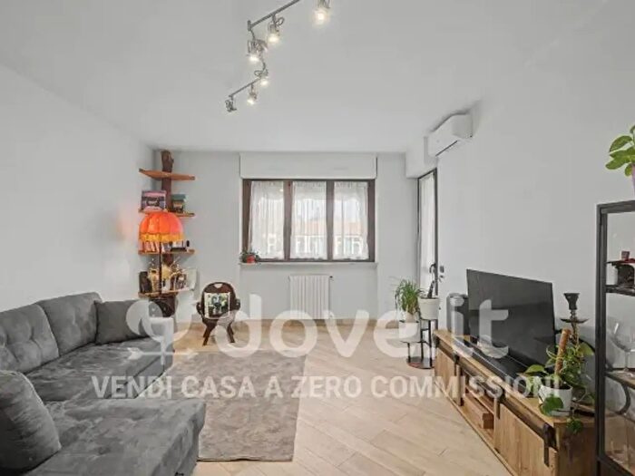 Appartamento trilocale in vendita in Via XXV Aprile, San Mauro Torinese