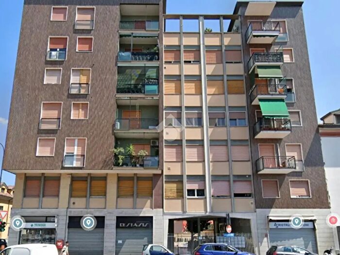 Appartamento trilocale in vendita in Piazza Don Minzoni, Rho