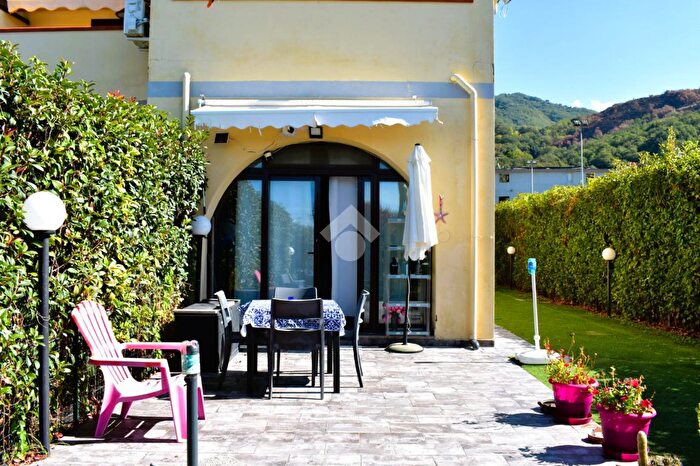 Appartamento trilocale in vendita in Cda Petralonga, San Lucido