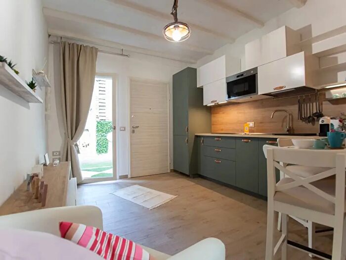 Casa bilocale in affitto in Viale B Croce, Chieti