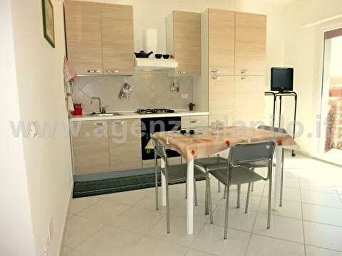 Appartamento trilocale in affitto in Via Monte Nero, Lido degli Scacchi Lido di Pomposa, Comacchio