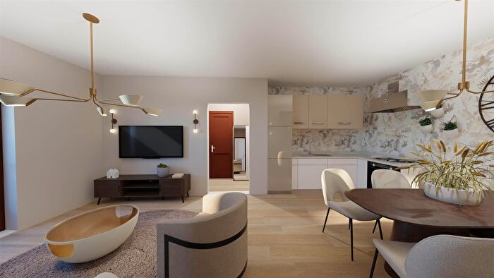 Appartamento trilocale in vendita in Via Risorgimento, Nus