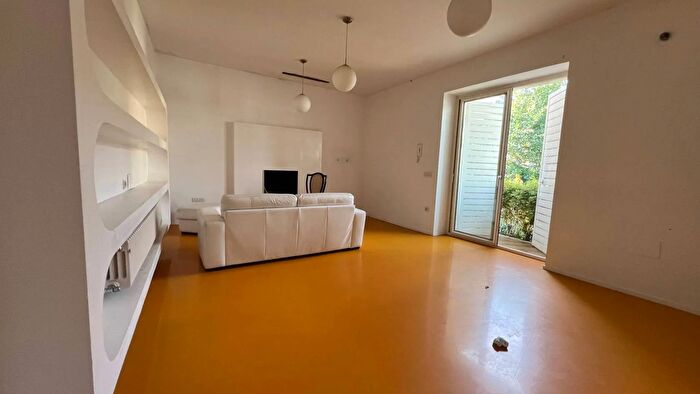 Appartamento trilocale in vendita in Via Metito Giugliano in Campania, Giugliano In Campania